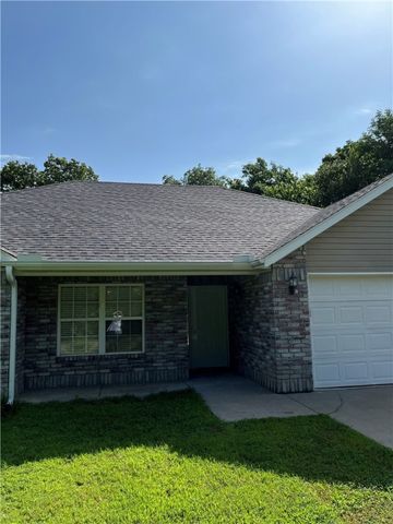 8 Boreland Lane, Bella Vista, AR 72715