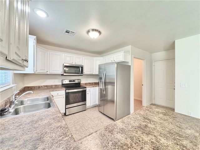 8 Boreland Lane, Bella Vista, AR 72715