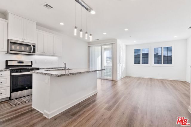 3970 S Oasis Paseo 222, Ontario, CA 91761