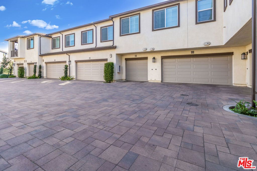 3970 S Oasis Paseo 222, Ontario, CA 91761