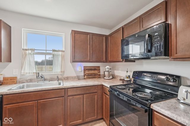 7195 E Rising Sun Circle S, Camby, IN 46113