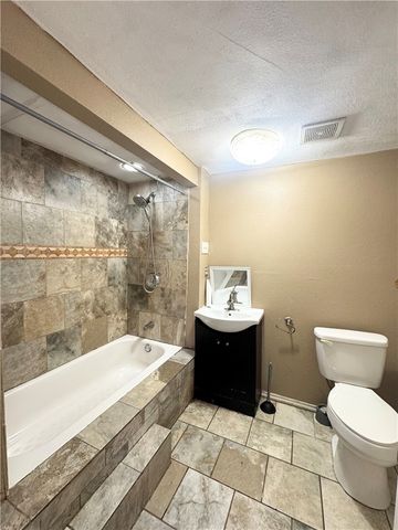 403 Staples St, Alice, TX 78332