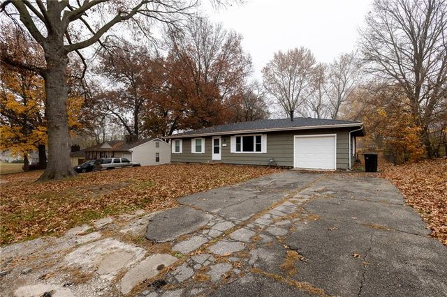 10803 E 60 Terrace, Raytown, MO 64133