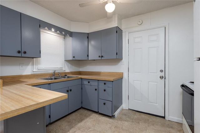 10803 E 60 Terrace, Raytown, MO 64133