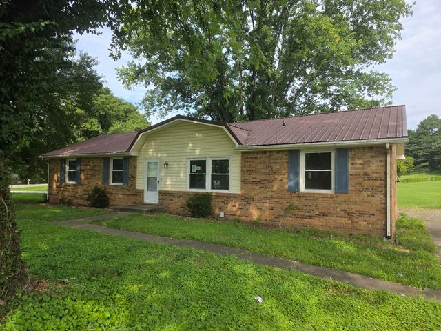 2142 Old Russellville Pike, Clarksville, TN 37043