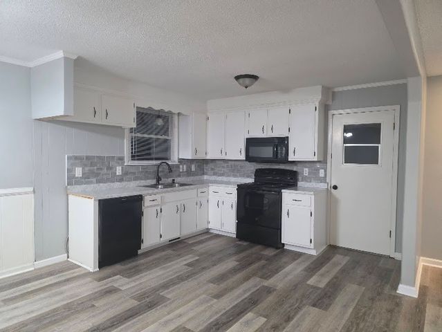 2142 Old Russellville Pike, Clarksville, TN 37043