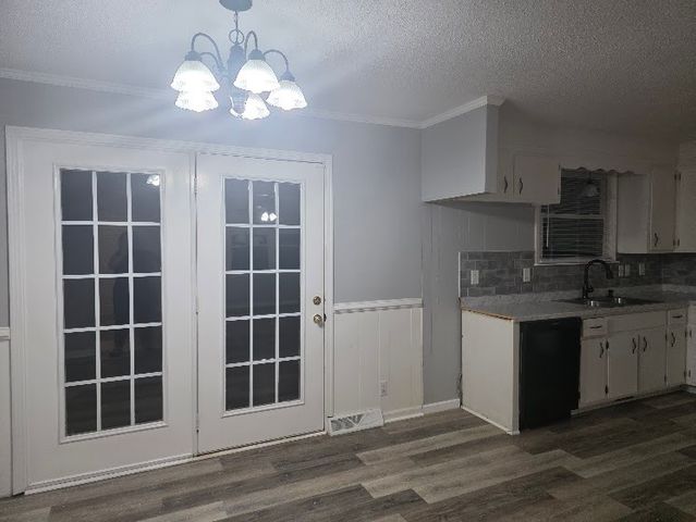 2142 Old Russellville Pike, Clarksville, TN 37043