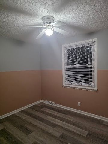 2142 Old Russellville Pike, Clarksville, TN 37043