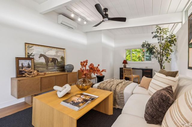 711 Del Ganado Rd, San Rafael, CA 94903