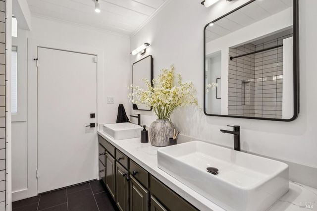 711 Del Ganado Rd, San Rafael, CA 94903