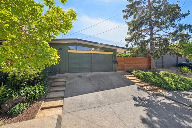 711 Del Ganado Rd, San Rafael, CA 94903