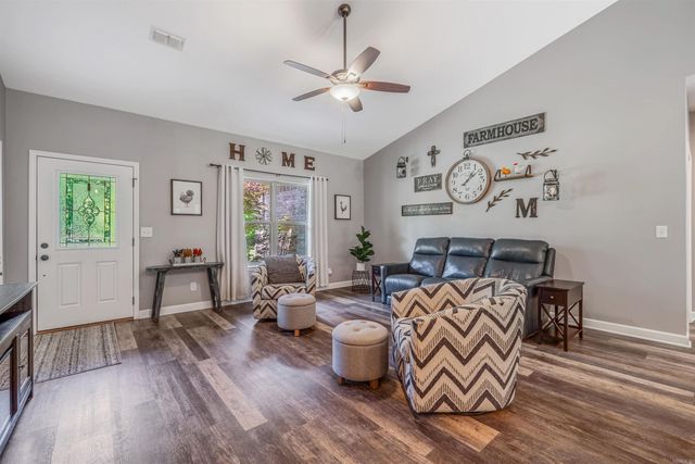846 Sweetwater Drive, Ward, AR 72176