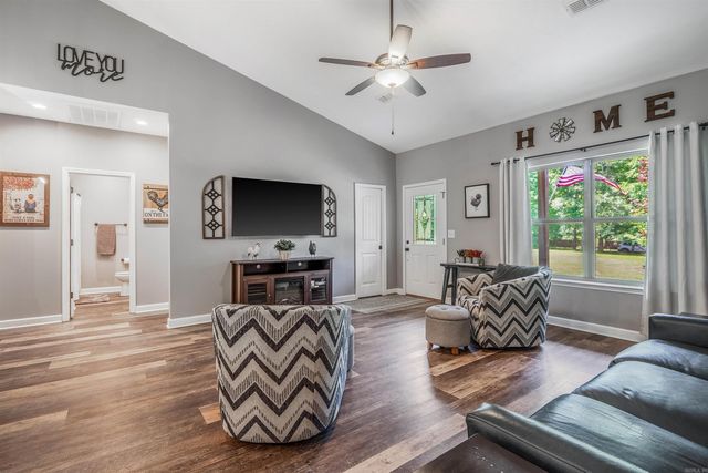 846 Sweetwater Drive, Ward, AR 72176