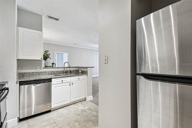 18001 RICHMOND PLACE DRIVE 1223, Tampa, FL 33647