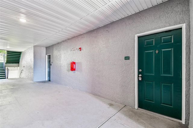 18001 RICHMOND PLACE DRIVE 1223, Tampa, FL 33647