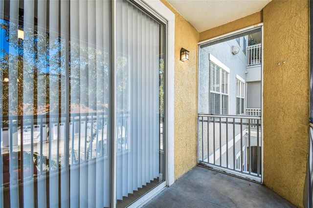 18001 RICHMOND PLACE DRIVE 1223, Tampa, FL 33647