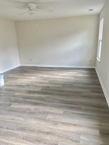 25 Kenilworth Road, Goose Creek, SC 29445