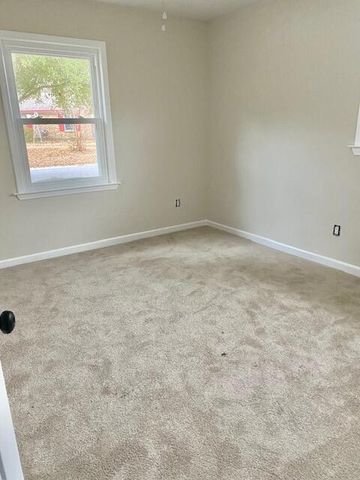 25 Kenilworth Road, Goose Creek, SC 29445