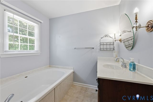 2821 Chapelwood Ln, Henrico, VA 23233