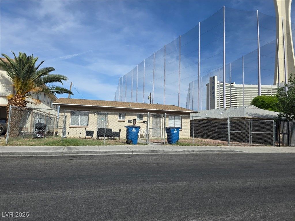 1713 Fairfield Avenue, Las Vegas, NV 89102