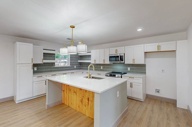 7437 Eccles Drive, Dallas, TX 75227
