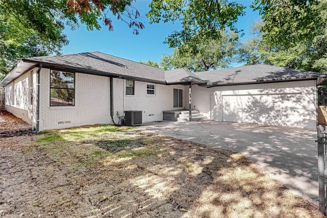 7437 Eccles Drive, Dallas, TX 75227