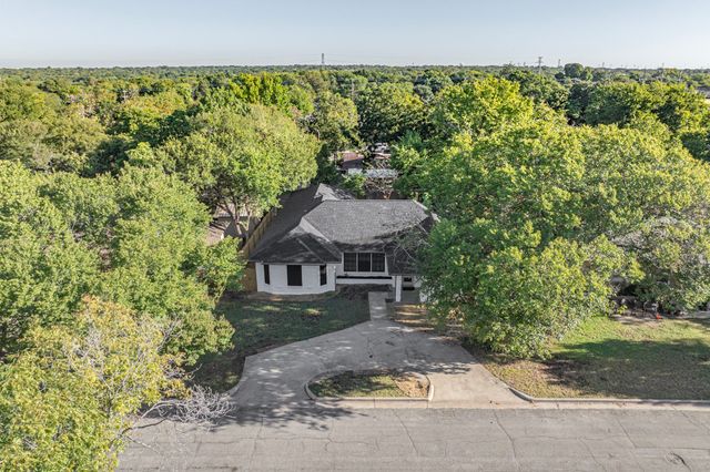 7437 Eccles Drive, Dallas, TX 75227