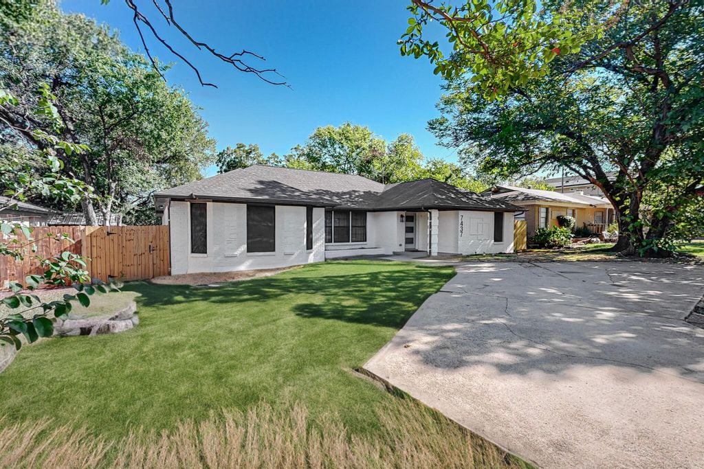 7437 Eccles Drive, Dallas, TX 75227