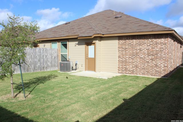 502 CREEKSIDE FRST, New Braunfels, TX 78130