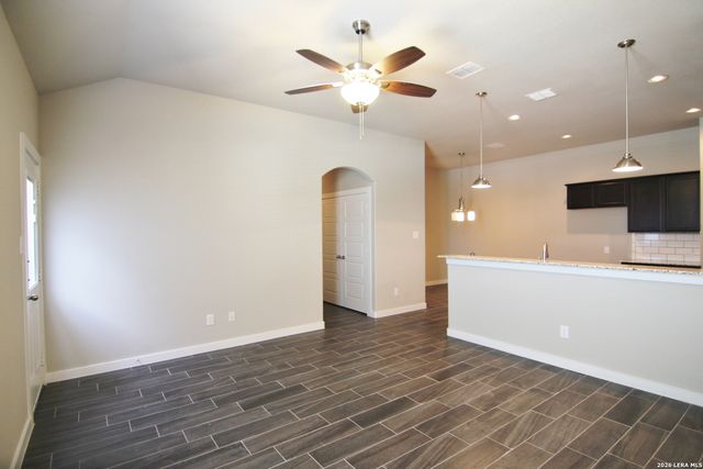 502 CREEKSIDE FRST, New Braunfels, TX 78130
