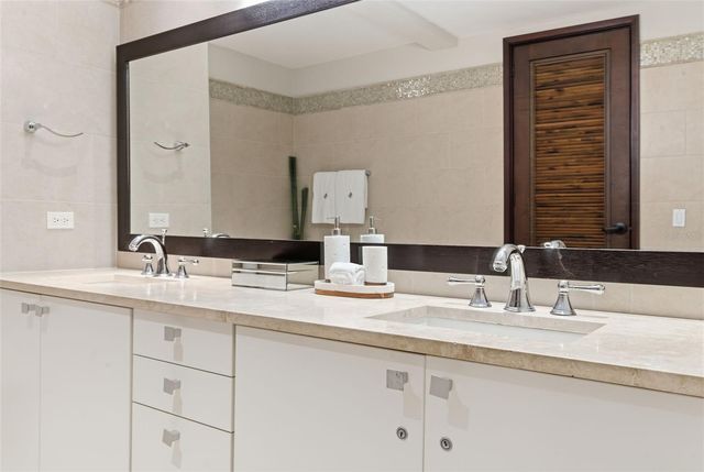 Building 8 LAS VERANDAS BAHIA BEACH 8371, Rio Grande, PR 00745