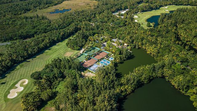 Building 8 LAS VERANDAS BAHIA BEACH 8371, Rio Grande, PR 00745