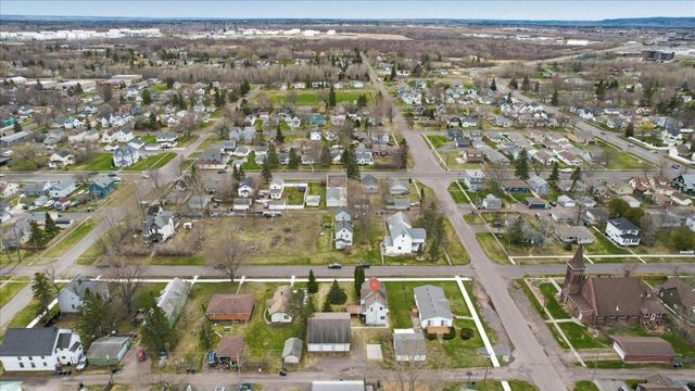 1907 E 4th Street, Superior, WI 54880