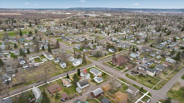 1907 E 4th Street, Superior, WI 54880