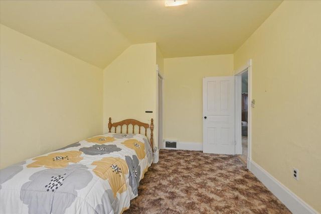 1907 E 4th Street, Superior, WI 54880