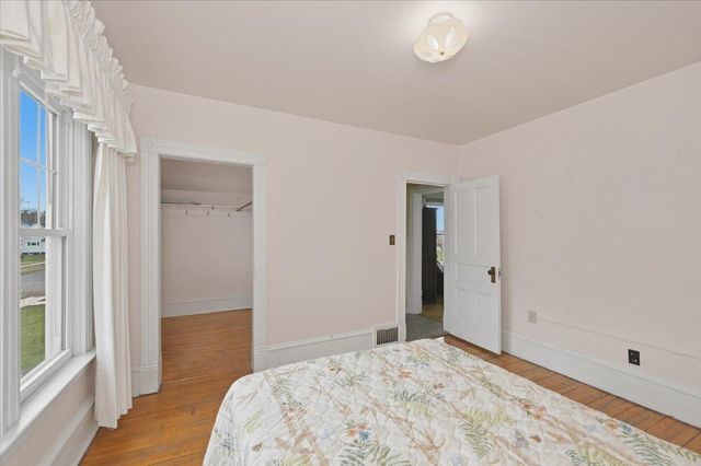 1907 E 4th Street, Superior, WI 54880