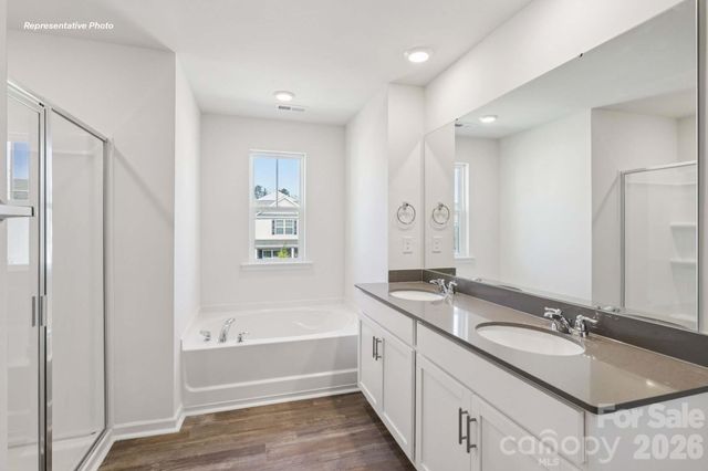 5131 Shallow Brook Drive, Charlotte, NC 28215