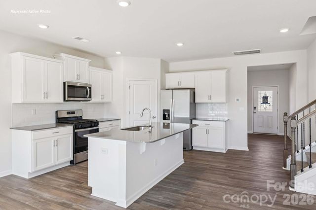 5131 Shallow Brook Drive, Charlotte, NC 28215