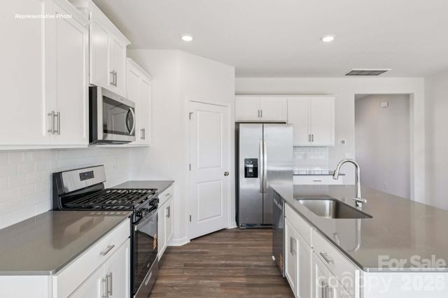 5131 Shallow Brook Drive, Charlotte, NC 28215