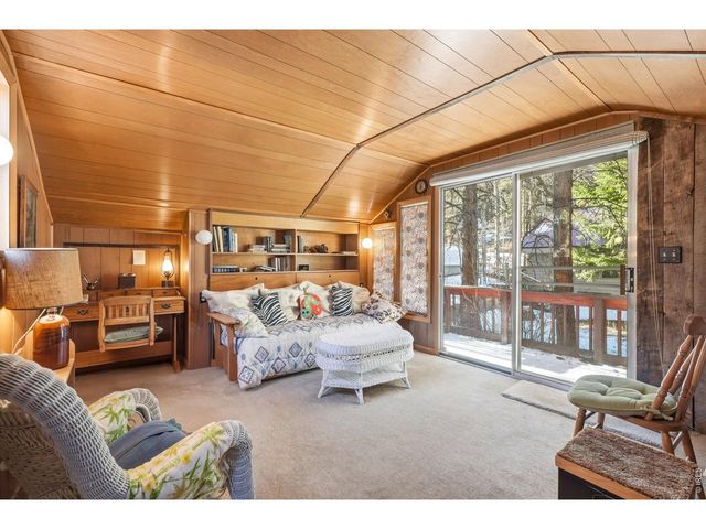 2476 Riverside Dr, Lyons, CO 80540