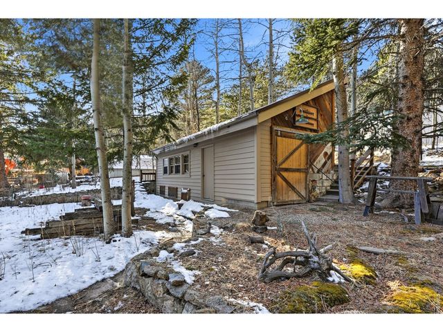 2476 Riverside Dr, Lyons, CO 80540