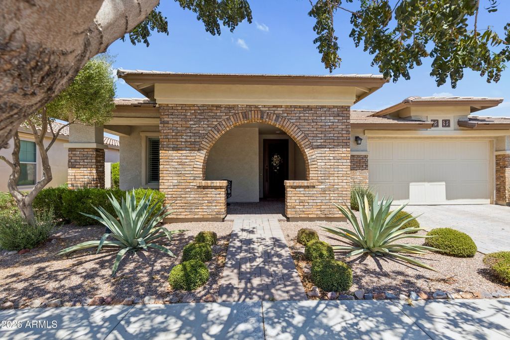 10256 E THUNDERBOLT Avenue, Mesa, AZ 85212 — exterior