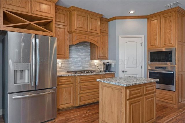 19800 CADES COVE Road, Canyon, TX 79015