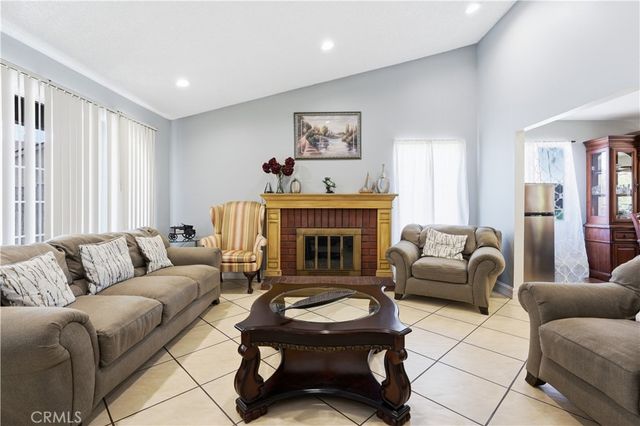 12218 Kumquat, Chino, CA 91710