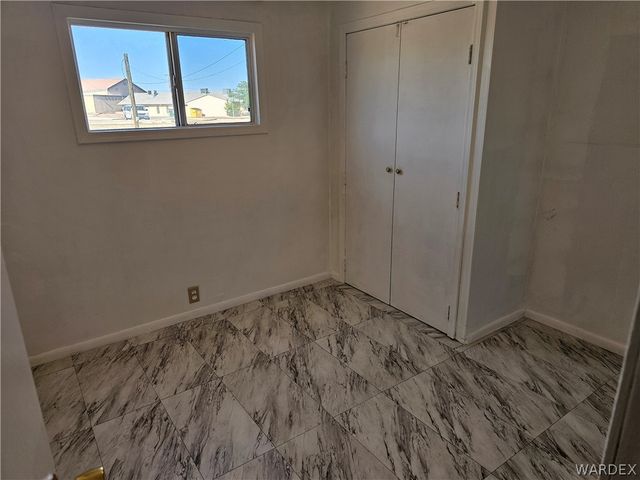 3546 E Warbler Lane, Kingman, AZ 86409