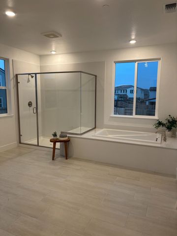 2928 Knightsbridge Ln, Roseville, CA 95747