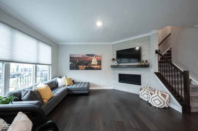 13338 Saxony Boulevard W, Fishers, IN 46037