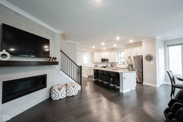 13338 Saxony Boulevard W, Fishers, IN 46037