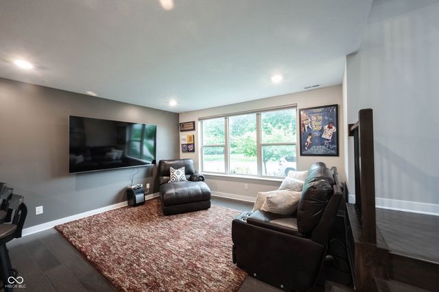 13338 Saxony Boulevard W, Fishers, IN 46037
