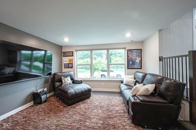 13338 Saxony Boulevard W, Fishers, IN 46037